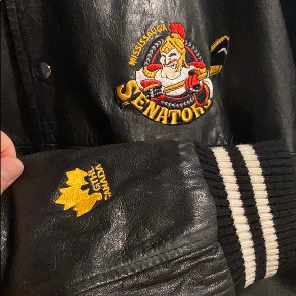 VINTAGE LEATHER JACKET !!! - Picture 2 of 4